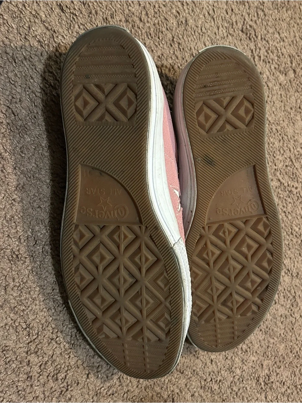 Men's One Star Pink Suede Converse - Picture 5 of 5